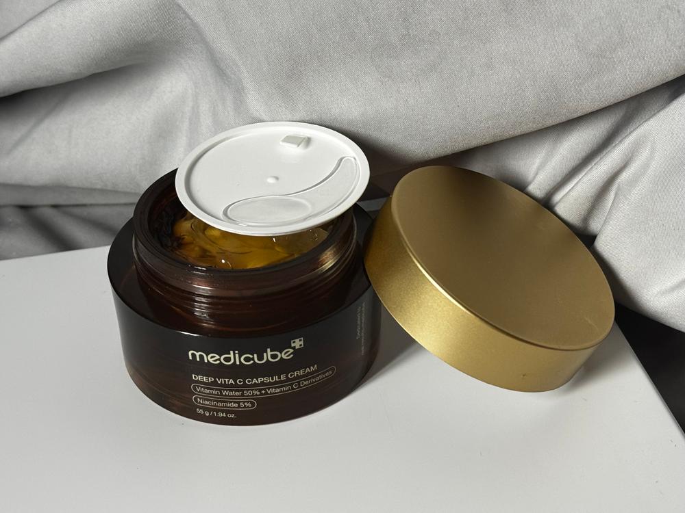 Nice moisturizer with benefits