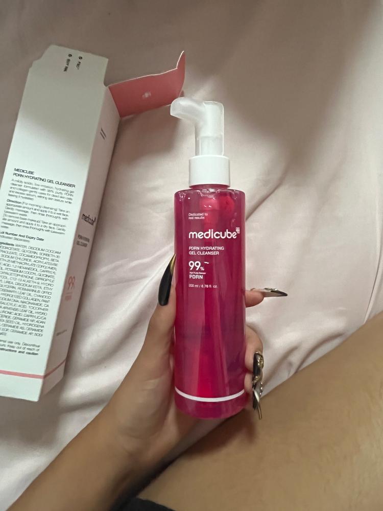 Great cleanser, slight scent