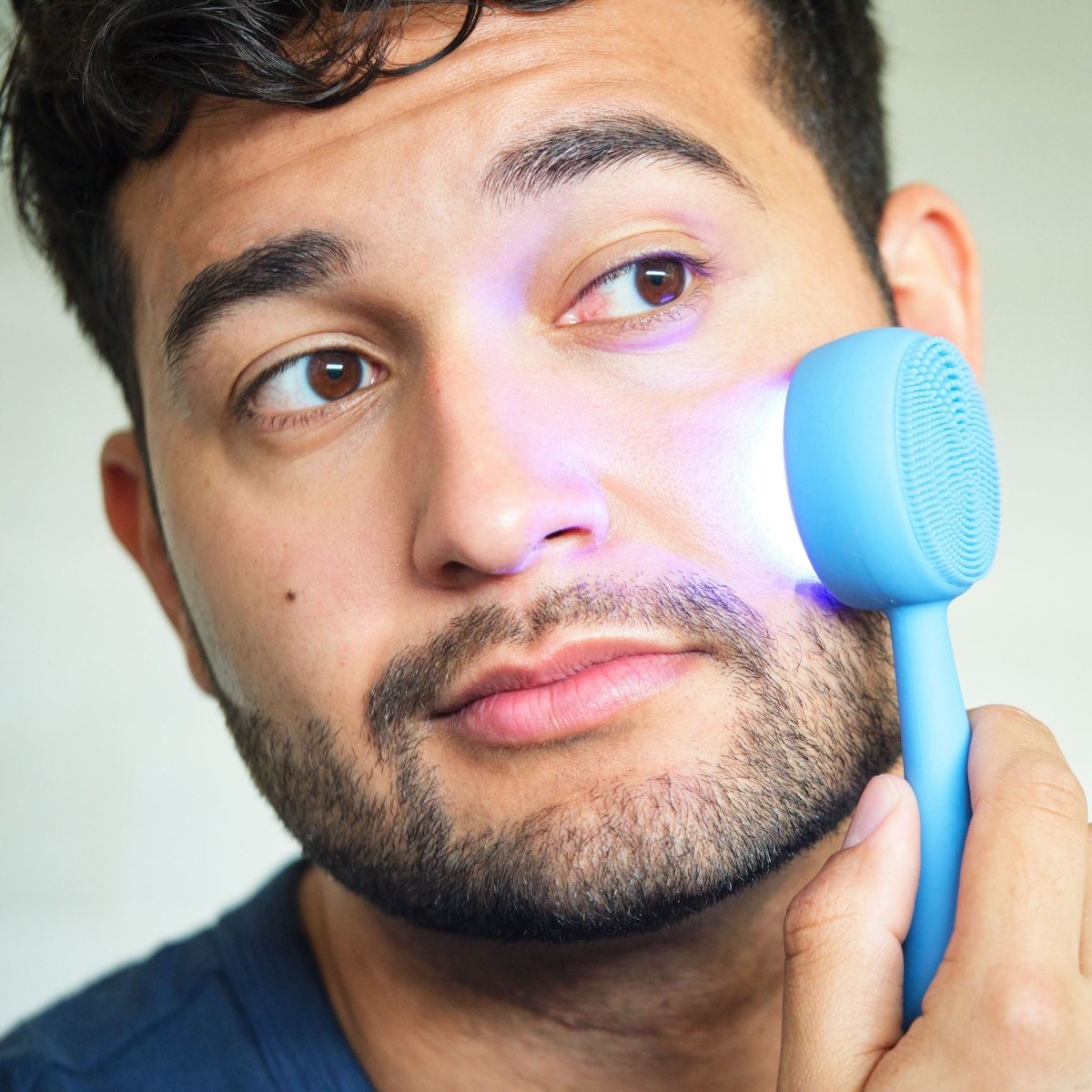 pmd-beauty-led-clean-acne-blue-light-therapy-sonicglow-deep-cleansing-device image 7