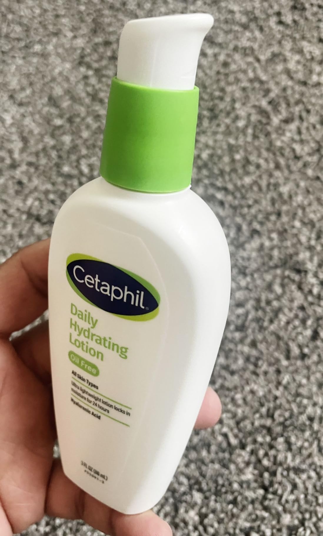 Lightweight and moisturizing