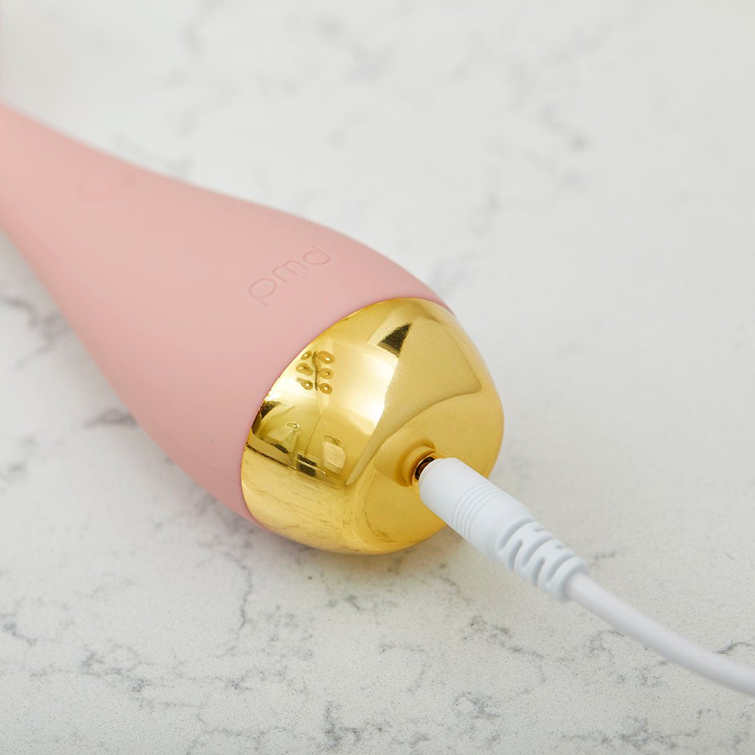 pmd-beauty-clean-pro-clean-body-charging-cord image 2